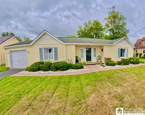 2415 Lakeside Dr, Busti, NY 14710