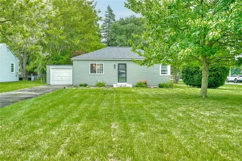 158 Howard Rd, Gates, NY 14606