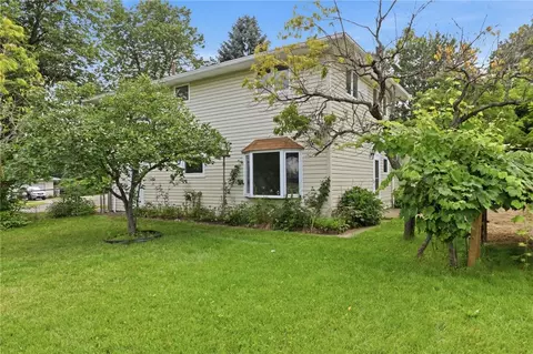 Exterior - 110 Highview Dr, Irondequoit, NY 14609 photo 8 of 8