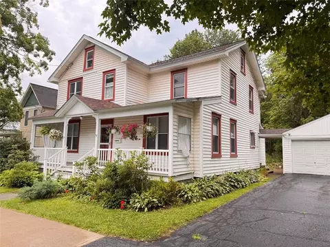34 Clinton St, Delhi, NY 13753