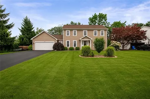 126 Ida Red Ln, Greece, NY 14626