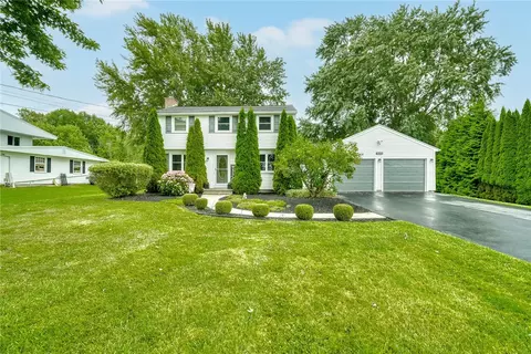 515 Huffer Rd, Parma, NY 14468