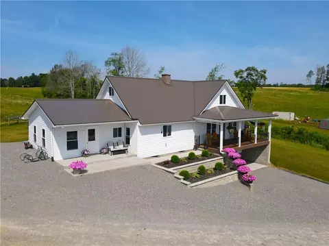 7690 Banks Rd, Gainesville, NY 14066