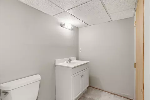 Bath - 21 Fairlea Dr, Irondequoit, NY 14622 photo 2 of 3