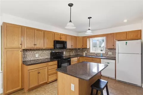 Kitchen - 21 Fairlea Dr, Irondequoit, NY 14622 photo 5 of 5