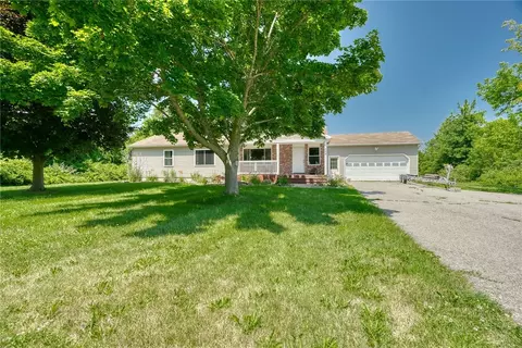 1141 Lake Rd, Ontario, NY 14519