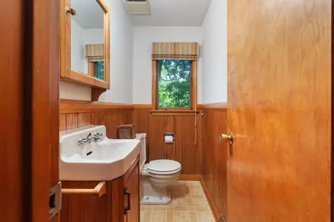Bath - 55 Briar Ln, Irondequoit, NY 14622 photo 3 of 3