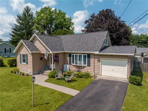 32 Eric St, Norwich, NY 13815