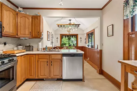 Kitchen - 3948 Culver Rd, Irondequoit, NY 14622 photo 2 of 4