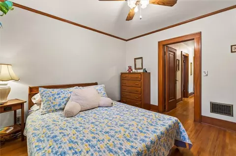 Bedroom - 3948 Culver Rd, Irondequoit, NY 14622 photo 2 of 5