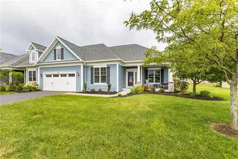 215 Bretlyn Cir, Rochester, NY 14618