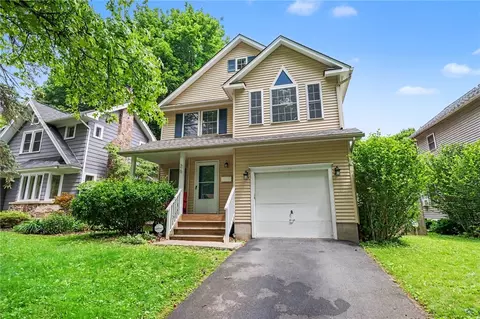 26 Morven Rd, Rochester, NY 14610