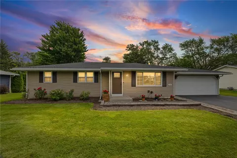794 Flynn Rd, Greece, NY 14612
