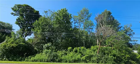 325 Webster Rd, Webster, NY 14580 photo 5