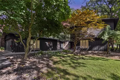 50 Harwood Ln, East Rochester, NY 14445
