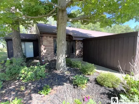 26 Susann Ct, Pomfret, NY 14063
