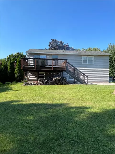 Exterior - 23 Highview Dr, Hamlin, NY 14464 photo 2 of 4
