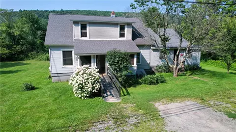 891 E River Rd, Walton, NY 13856