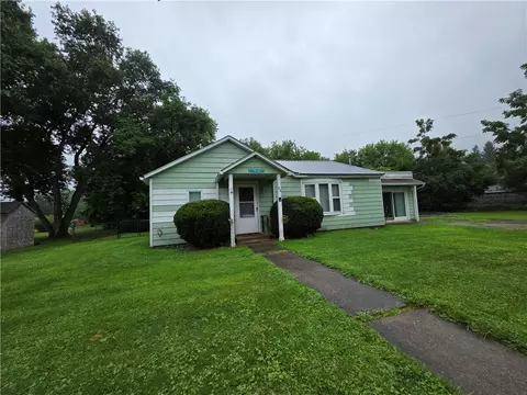 23 Hills St, Wellsville, NY 14895