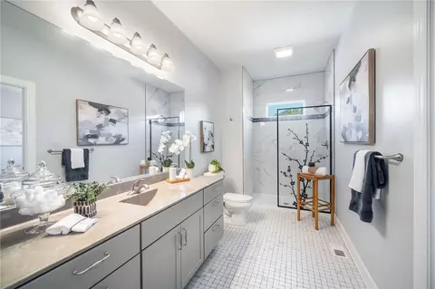 Bath - 511 Audubon Trl, Irondequoit, NY 14622 photo 2 of 3