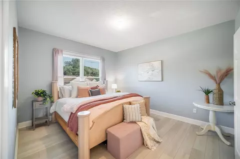 Bedroom - 511 Audubon Trl, Irondequoit, NY 14622 photo 2 of 2