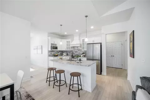 Kitchen - 511 Audubon Trl, Irondequoit, NY 14622 photo 8 of 9