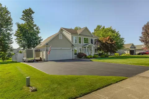 160 Dove Tree Ln, Greece, NY 14626