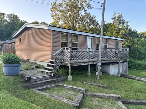 11 S Hill Rd, East Worcester, NY 12064