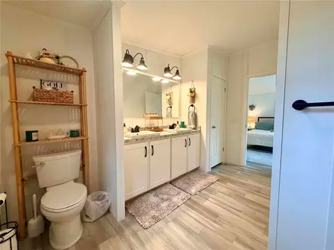 Bath - 9560 Brandywine Dr, Wayne, NY 14893 photo 3 of 3