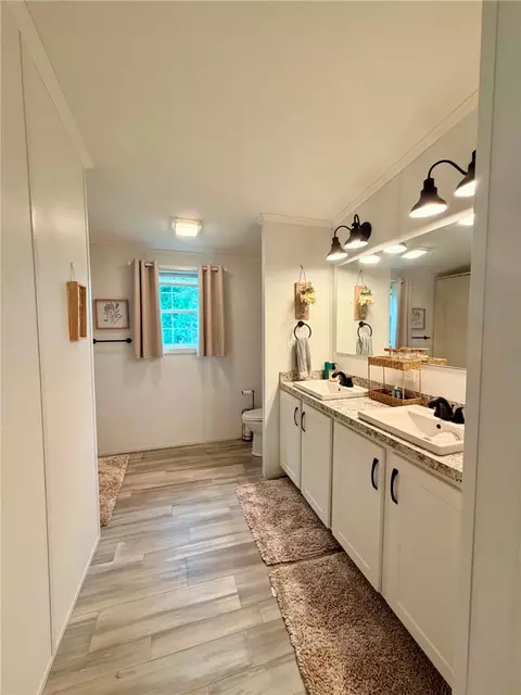 Bath - 9560 Brandywine Dr, Wayne, NY 14893 photo 2 of 3
