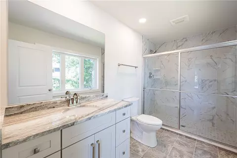 Bath - 673 Seneca Rd, Irondequoit, NY 14622 photo 6 of 7
