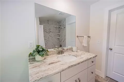 Bath - 673 Seneca Rd, Irondequoit, NY 14622 photo 7 of 7