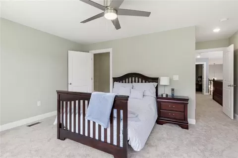 Bedroom - 667 Seneca Rd, Irondequoit, NY 14622 photo 5 of 11
