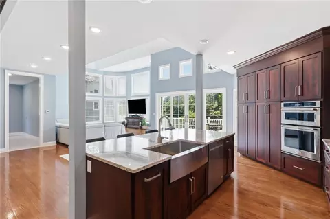 Kitchen - 667 Seneca Rd, Irondequoit, NY 14622 photo 4 of 4