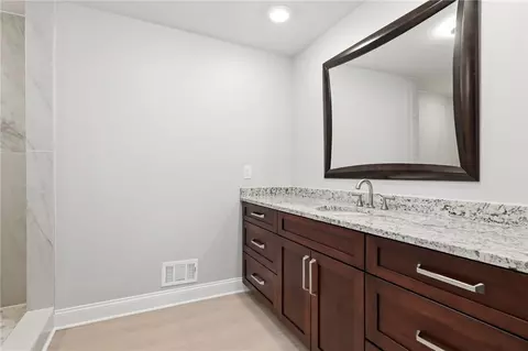 Bath - 667 Seneca Rd, Irondequoit, NY 14622 photo 6 of 7