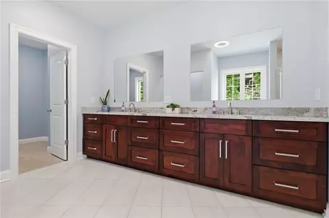 Bath - 667 Seneca Rd, Irondequoit, NY 14622 photo 1 of 7