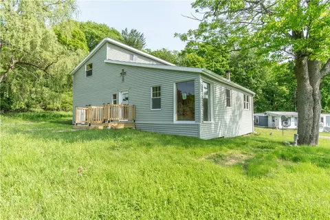 46946 Dingman Point Rd, Alexandria, NY 13607