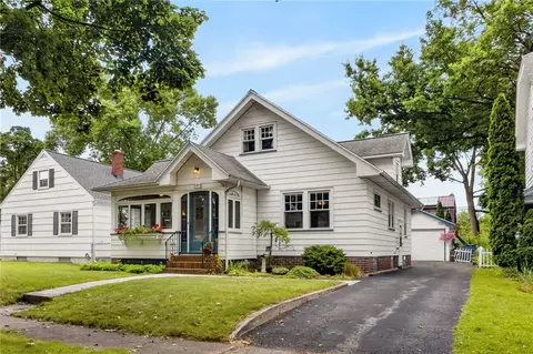 89 Edgemont Rd, Rochester, NY 14620