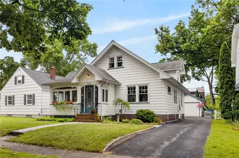 89 Edgemont Rd, Rochester, NY 14620