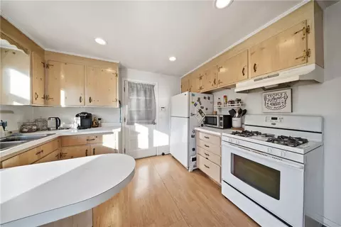 Kitchen - 968 Rumson Rd, Greece, NY 14616 photo 4 of 7