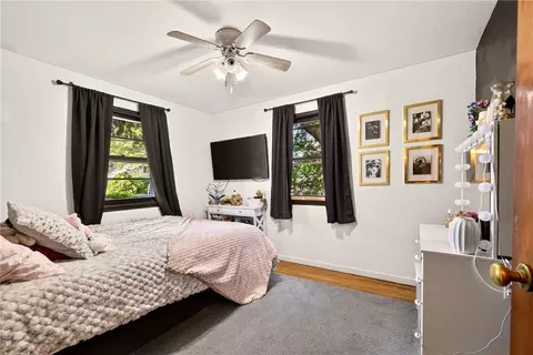 Bedroom - 74 Vinal Ave, Irondequoit, NY 14609 photo 2 of 2