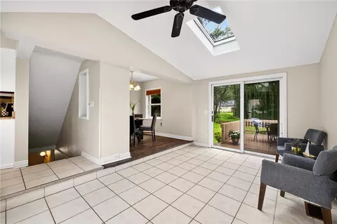 Entry Way - 187 Frontenac Hts, Irondequoit, NY 14617 photo 1 of 3