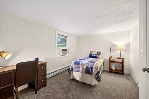 Bedroom - 187 Frontenac Hts, Irondequoit, NY 14617 photo 5 of 6