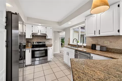 Kitchen - 187 Frontenac Hts, Irondequoit, NY 14617 photo 2 of 5
