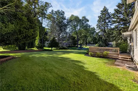 Exterior - 187 Frontenac Hts, Irondequoit, NY 14617 photo 8 of 12