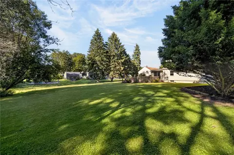 Exterior - 187 Frontenac Hts, Irondequoit, NY 14617 photo 10 of 12