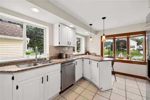Kitchen - 187 Frontenac Hts, Irondequoit, NY 14617 photo 5 of 5