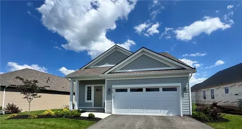 6109 Caleb Ct, Farmington, NY 14425