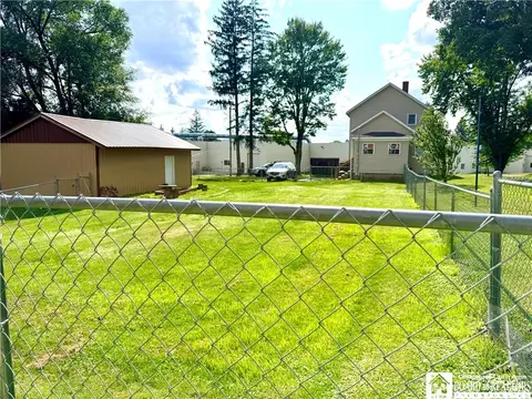 Exterior - 326 Line St, Olean, NY 14760 photo 12 of 13