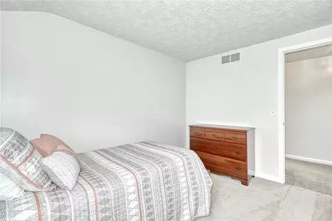 Bedroom - 721 Close Cir, Webster, NY 14580 photo 5 of 8